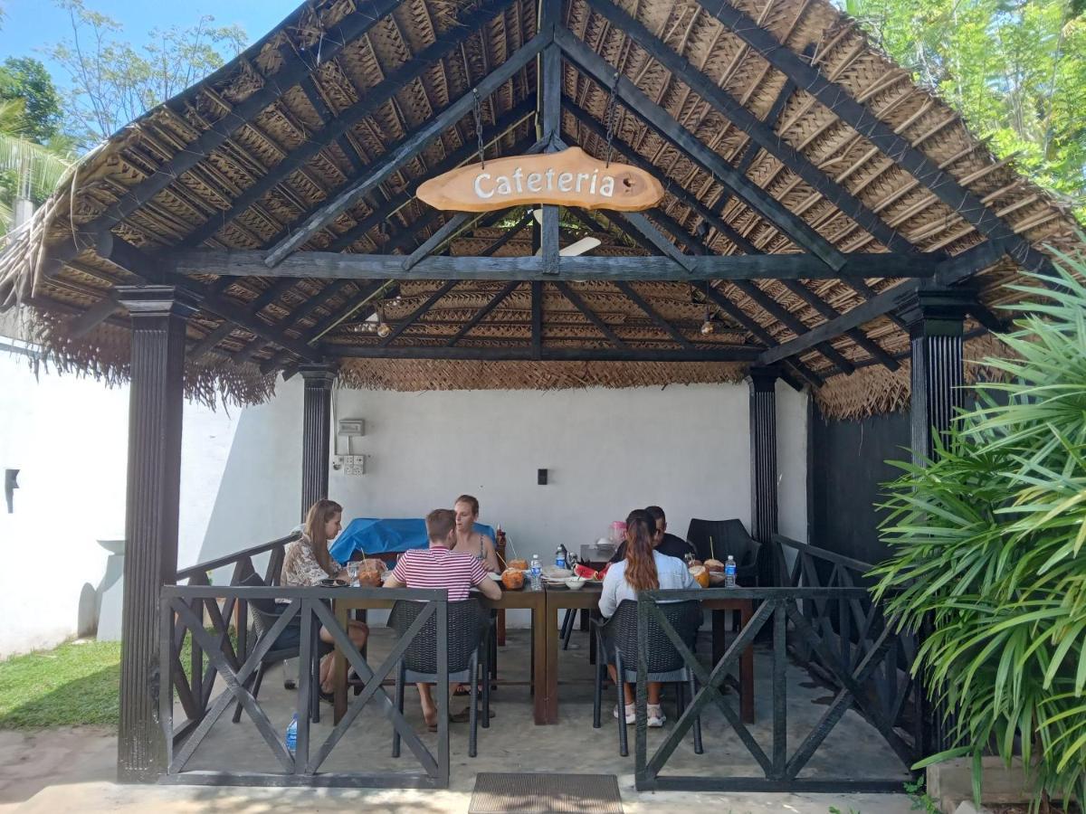 Elephant Park Family Bungalow Udawalawe Exterior foto